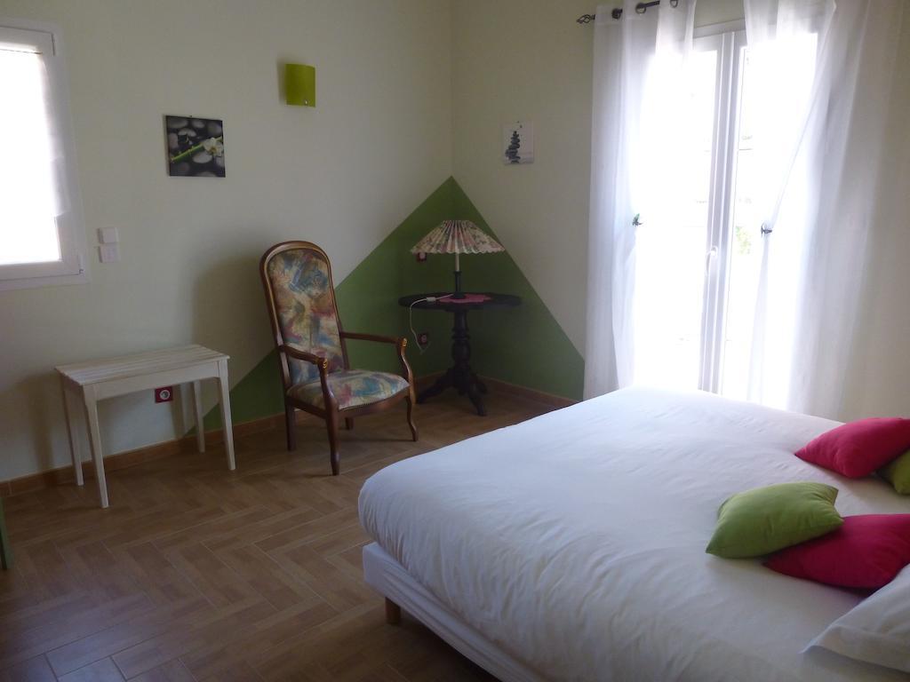 Bed and Breakfast Domaine De Flo Adult A Partir De 16 Ans Saint-Jean-de-la-Blaquiere Camera foto